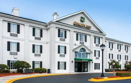 Quality Inn Select Colorway Quality Inn By Choice - Pineapple Capital Group